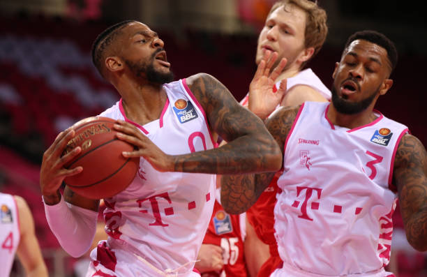 面对熊队多 面对熊队多