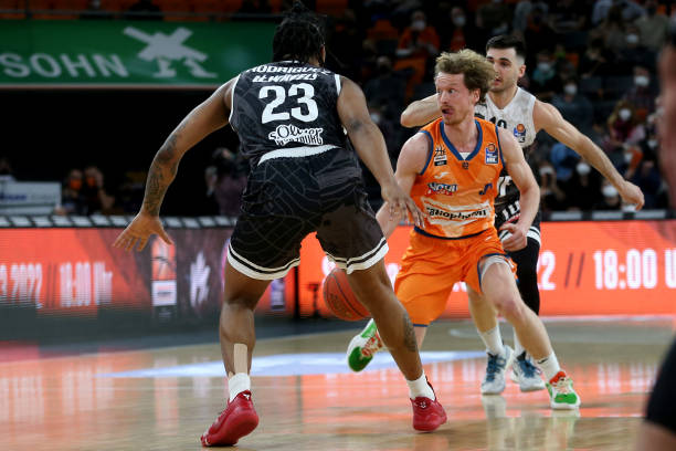 伍就彰显了 伍就彰显了